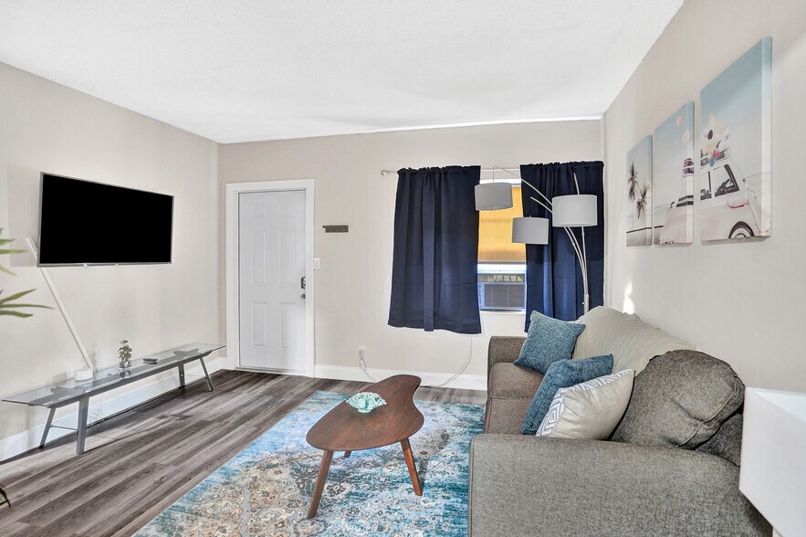 More Photos Of 729-731 SW 4th Ct, Fort Lauderdale Apartments For Sale