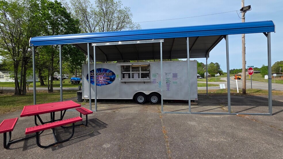 More Photos Of 108 Scenic 7 N Hwy, Ola Restaurant For Sale