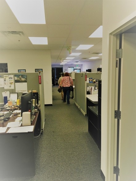 More Photos Of 93 Monocacy Blvd, Frederick Showroom For Lease