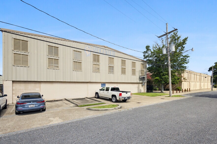 More Photos Of 201 Pasadena Ave, Metairie Schools For Sale