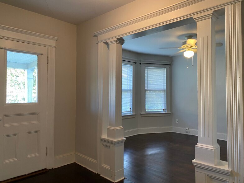 6501 Main St, Trumbull, CT 06611 Apartments For Sale