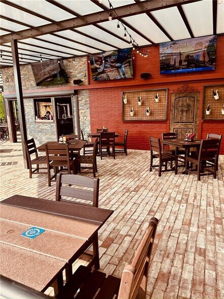 More Photos Of 211 Kenmawr Ave, Braddock Restaurant For Sale