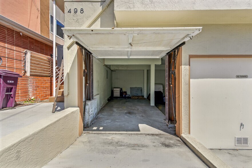 More Photos Of 498 Capital St, Oakland Apartments For Sale