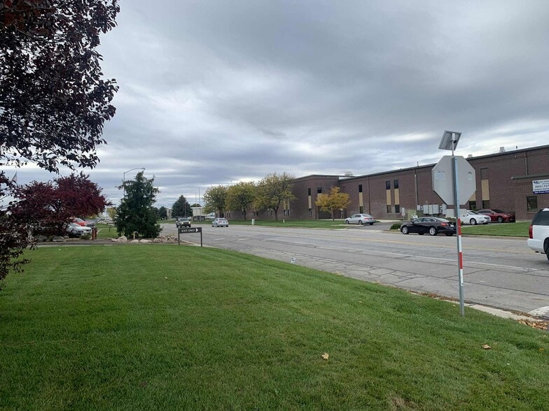 More Photos Of 2533-2541 Rulon White Blvd, Ogden Manufacturing For Lease