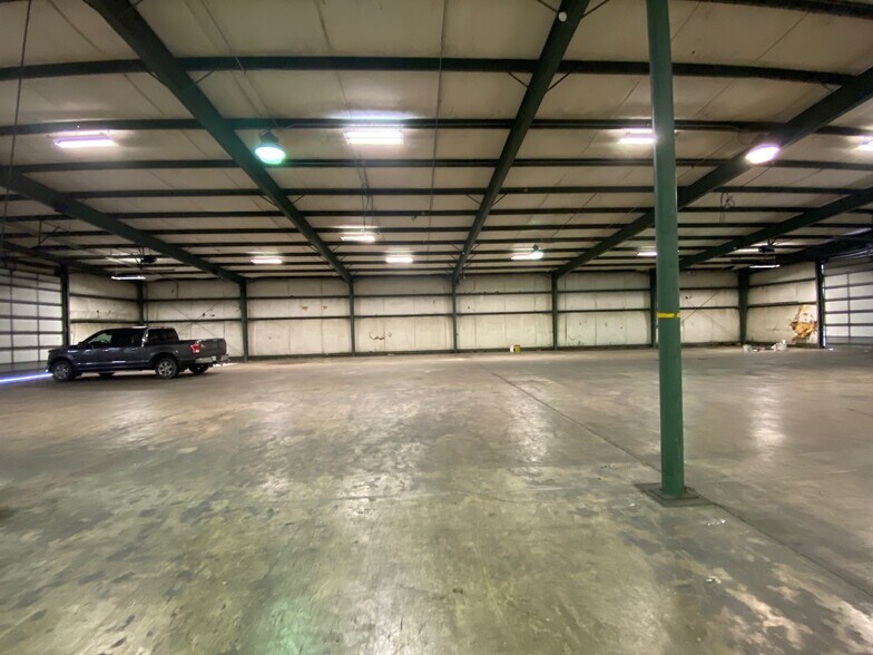 More Photos Of 1824 3rd Ave N, Columbus Light Manufacturing For Lease