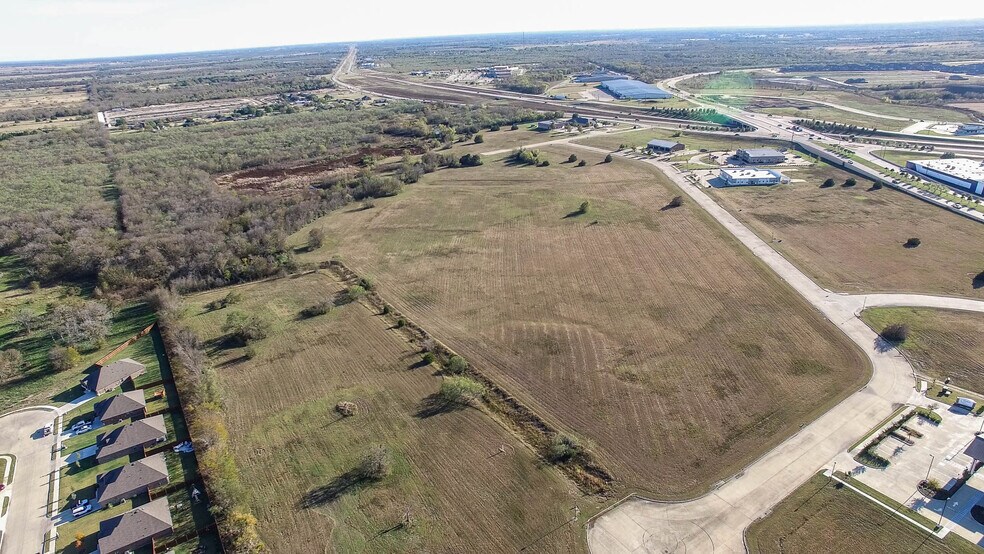 More Photos Of 00 Commerce Way, Kaufman Land For Sale