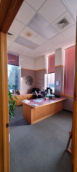 More Photos Of 100 Park Dr S, Great Falls Office For Lease