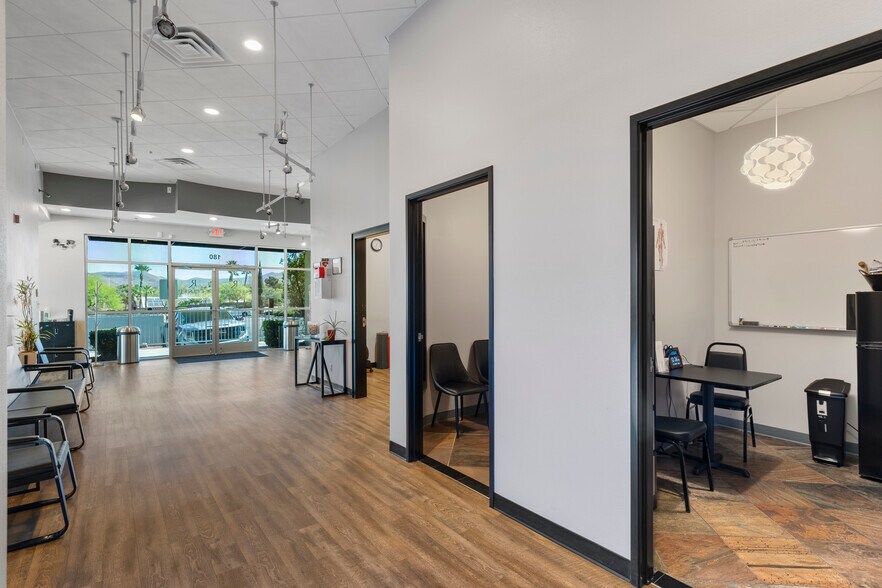 More Photos Of 11251 S Eastern Ave, Henderson Storefront For Lease