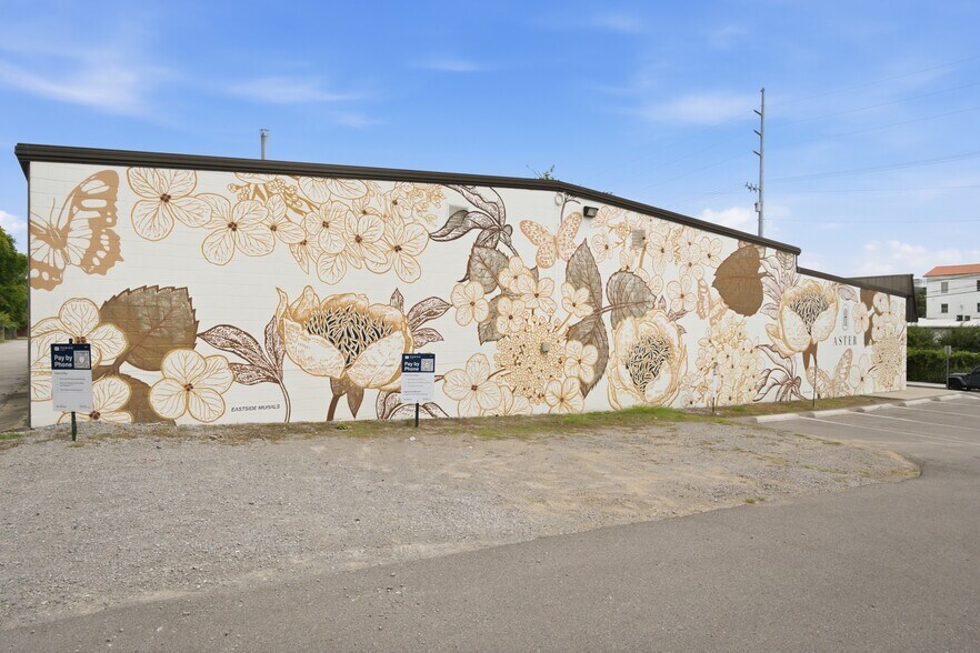 More Photos Of 1403 2nd Ave N, Nashville Warehouse For Lease