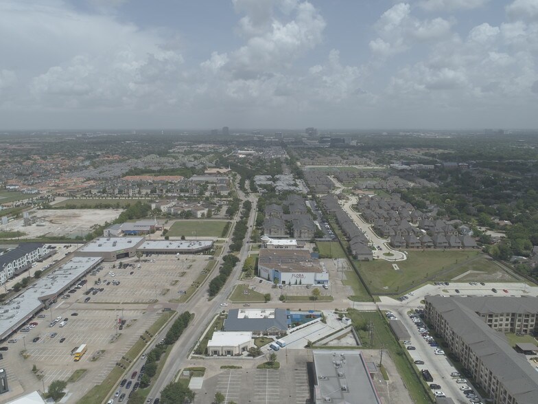 More Photos Of 2411 S Eldridge Pky, Houston Freestanding For Sale