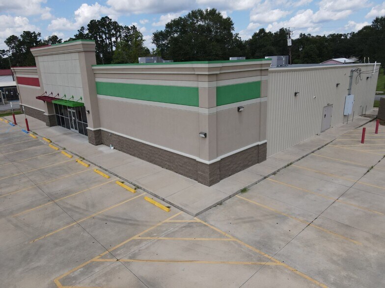 More Photos Of 18284 Highway 190, Reeves Freestanding For Sale