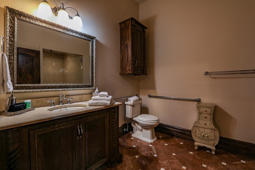 More Photos Of 119 N Main St, Jacksboro Hospitality For Sale