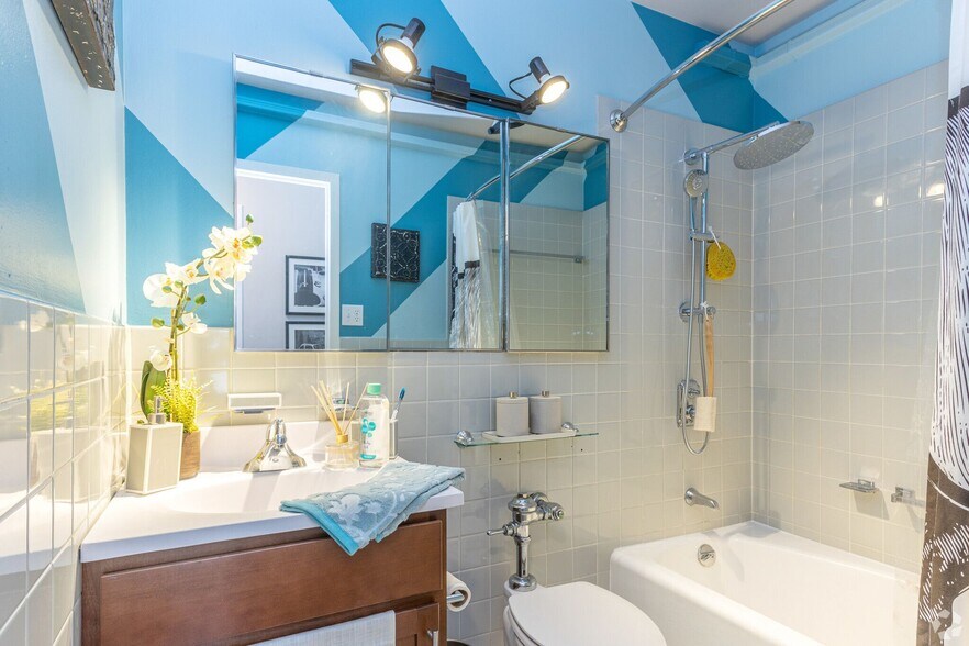 More Photos Of 800 S 4th St, Louisville Apartments For Lease