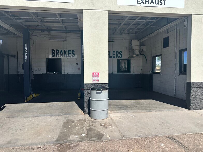 More Photos Of 10380 N 91st Ave, Peoria Auto Repair For Lease