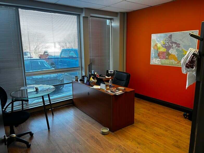 More Photos Of 1151-1181 Parisien St, Ottawa Warehouse For Lease