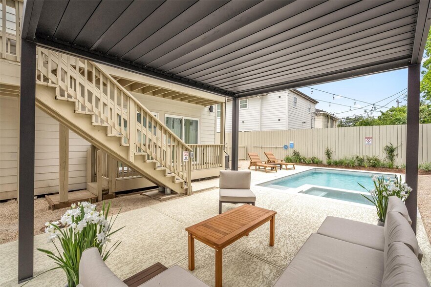 More Photos Of , Houston Multifamily For Sale