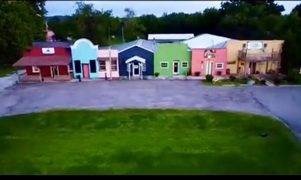 More Photos Of 1675 US-62, Fort Gibson Freestanding For Sale