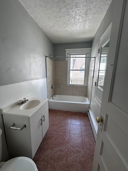 More Photos Of 320-322 Chestnut St, New Britain Apartments For Sale