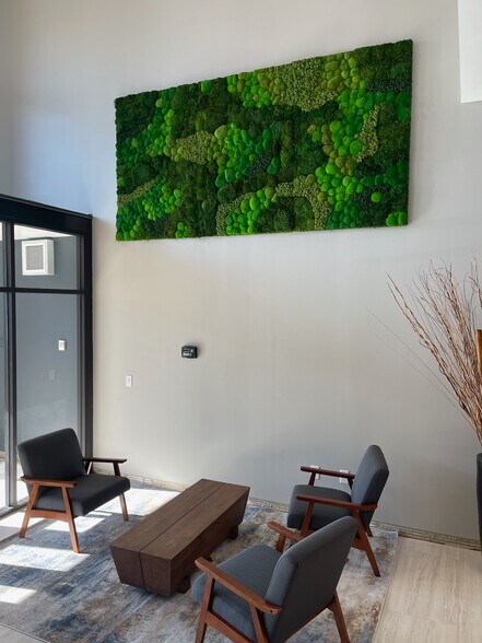 More Photos Of 8147 Globe Dr, Woodbury Medical For Lease