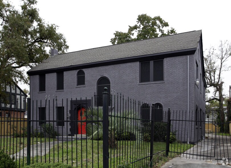 More Photos Of 2424 Southmore Blvd, Houston Medical For Lease