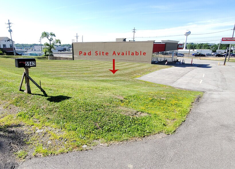 More Photos Of 5942 Peach St, Erie Freestanding For Lease