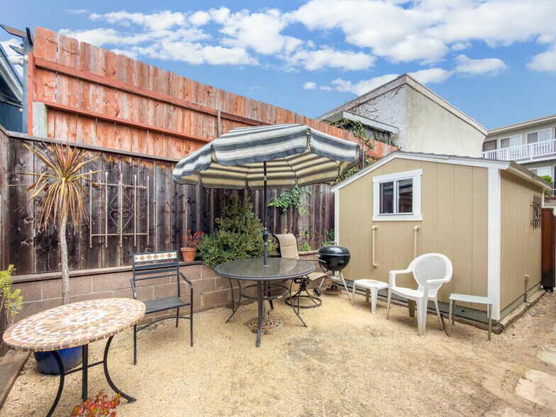 More Photos Of 5105-5107 MacDonald Ave, Richmond Apartments For Sale