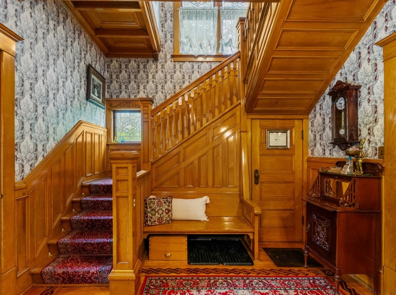 More Photos Of 908 Michigan St, Sturgeon Bay Hospitality For Sale