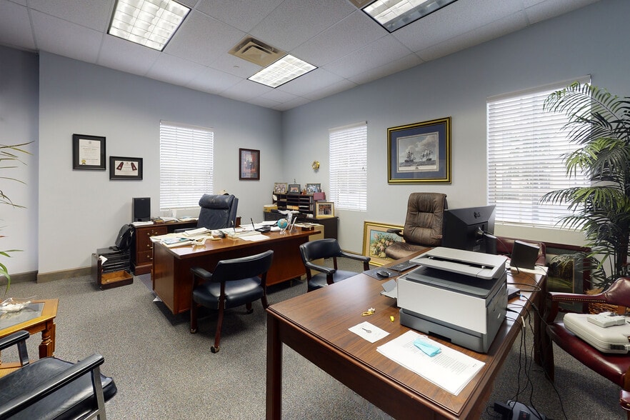 More Photos Of 6790 New Tampa Hwy, Lakeland Unknown For Lease
