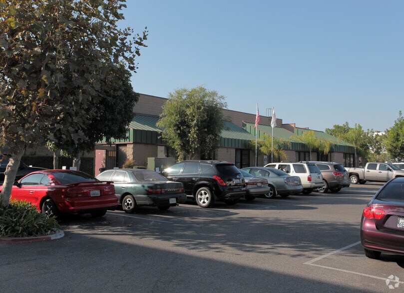 More Photos Of 6001 Obispo Ave, Long Beach Warehouse For Sale