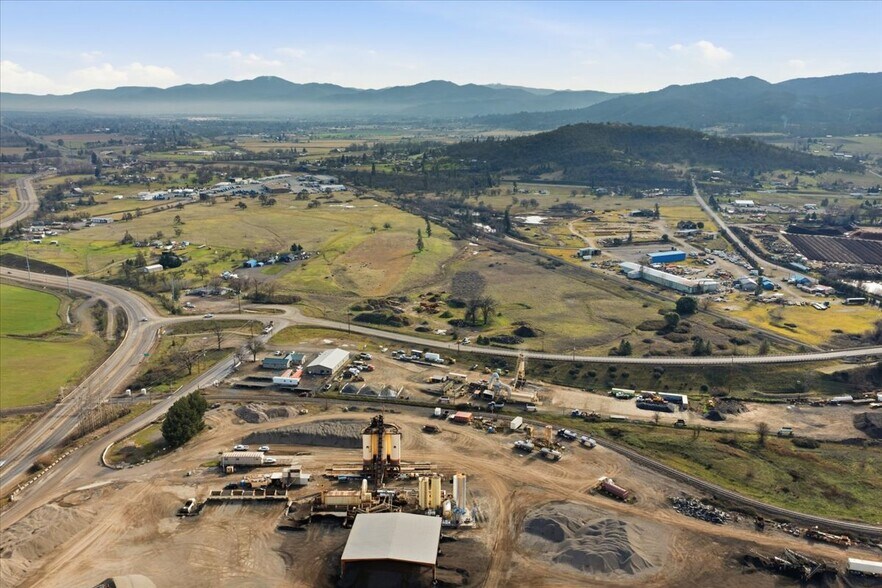 More Photos Of 7505 Blackwell rd, Central Point Land For Sale