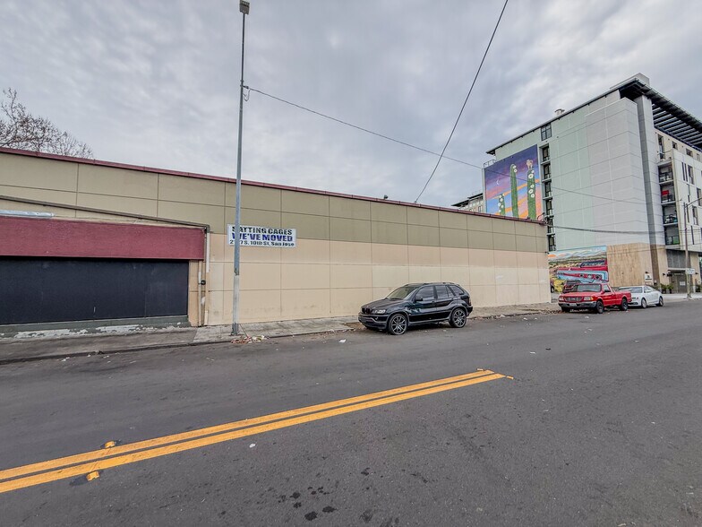 More Photos Of 995 E Santa Clara St, San Jose Storefront For Lease