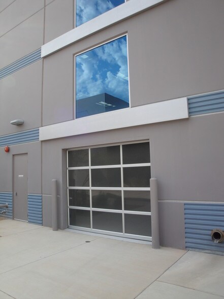 More Photos Of 15535 N 78th St, Scottsdale Airplane Hangar For Lease