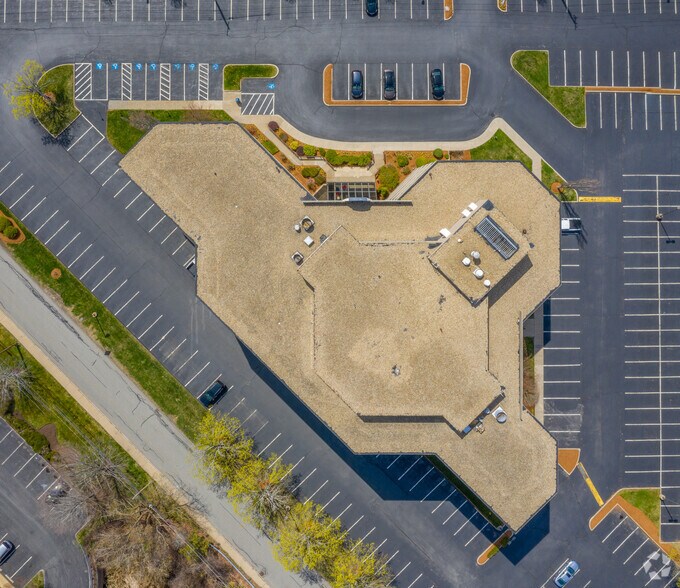 Primary Photo Of 33 Boston Post Rd W, Marlborough Office For Lease