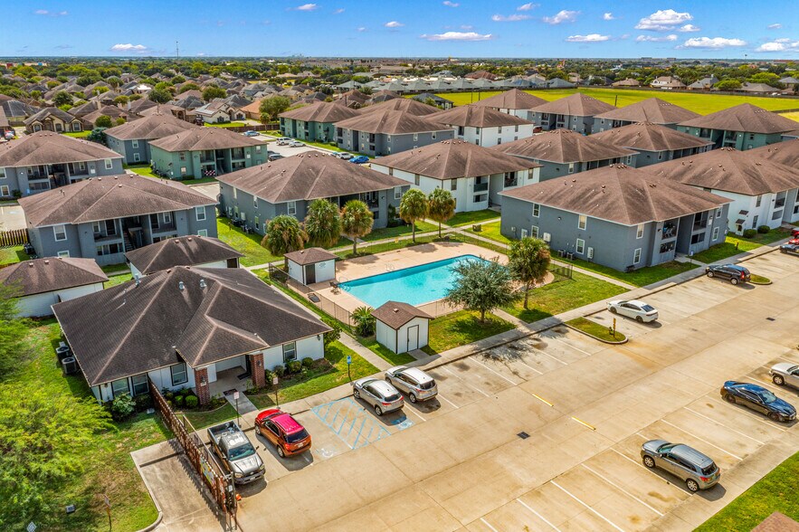 More Photos Of 5929 Wooldridge Rd, Corpus Christi Apartments For Sale