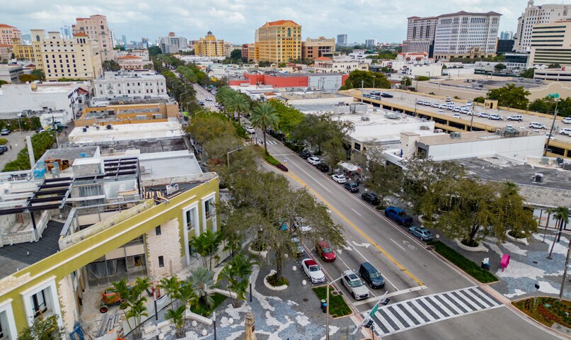 More Photos Of 2475 S Douglas Rd, Miami Restaurant For Sale