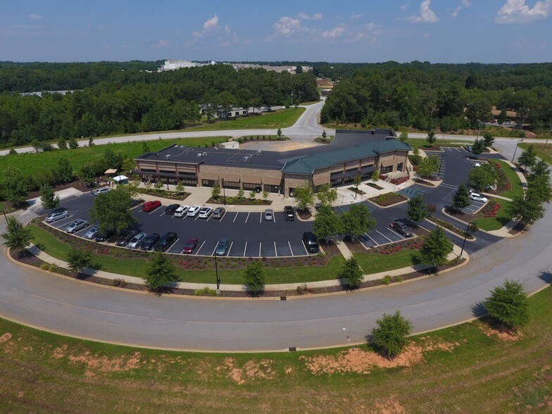 More Photos Of 100-130 Allawood Ct, Simpsonville Medical For Sale