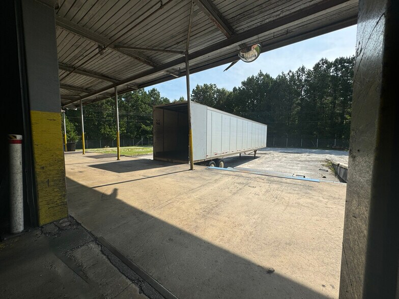 More Photos Of 4730 Ninety Six Hwy, Ninety Six Distribution For Sale