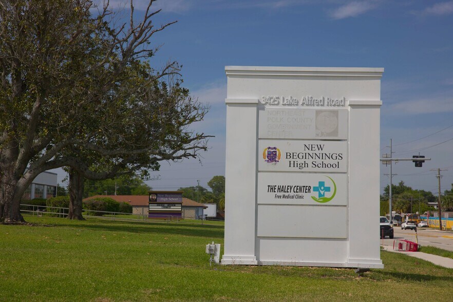 More Photos Of 3425 Lake Alfred Rd, Winter Haven Medical For Lease