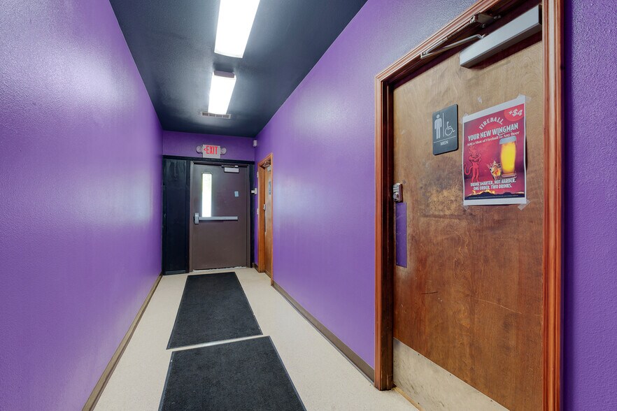 More Photos Of 335 E 3rd St, Lafayette Bar For Sale