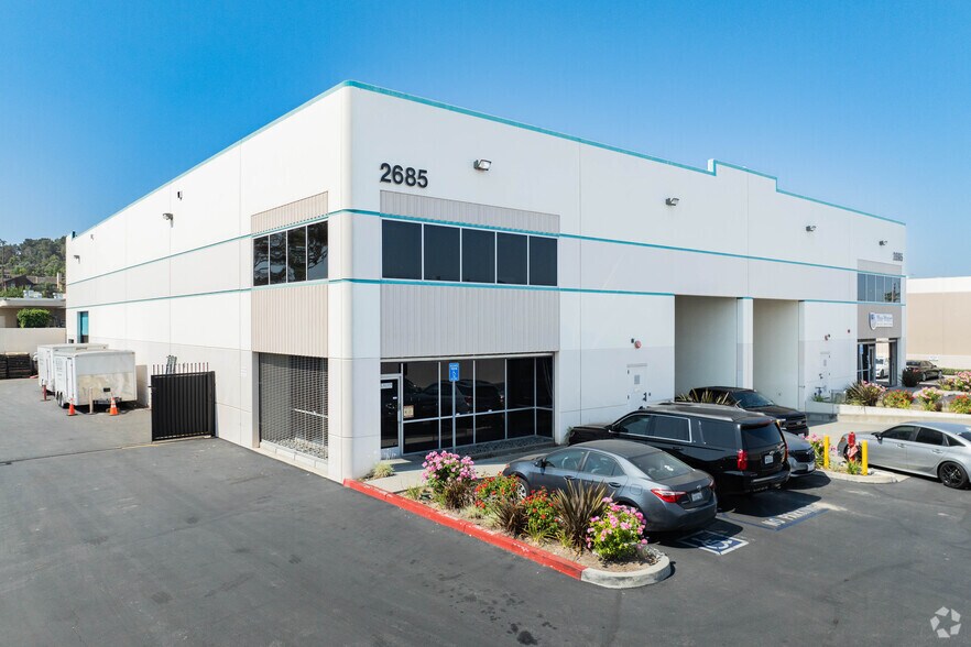 More Photos Of 2665 Temple Ave, Signal Hill Unknown For Lease