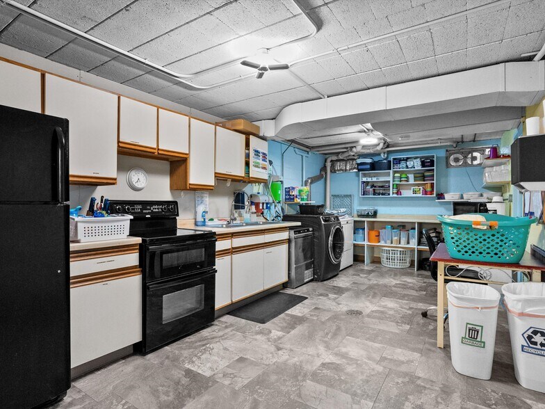 More Photos Of 1017 Laurel St, Marshfield Daycare Center For Sale