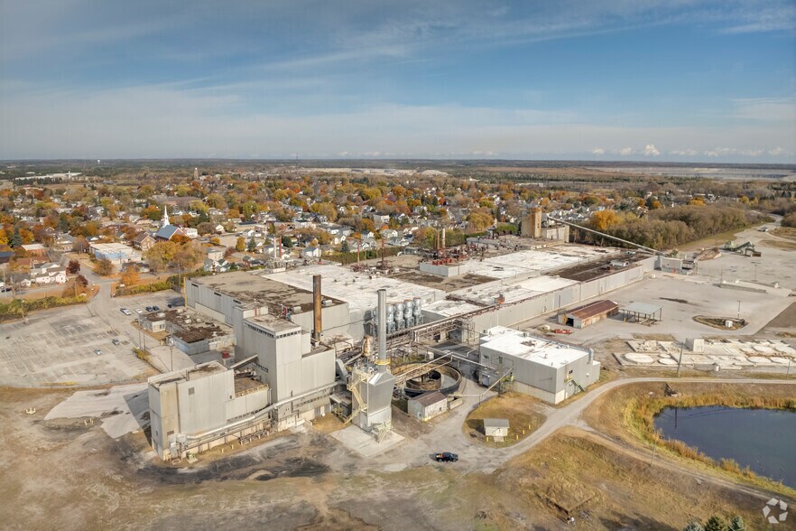 More Photos Of 416 Ford Ave, Alpena Warehouse For Sale