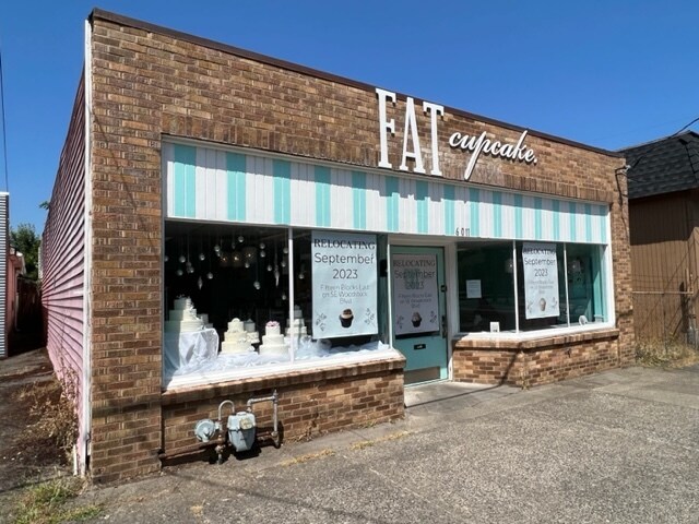 Primary Photo Of 6011 SE 72nd Ave, Portland General Retail For Lease