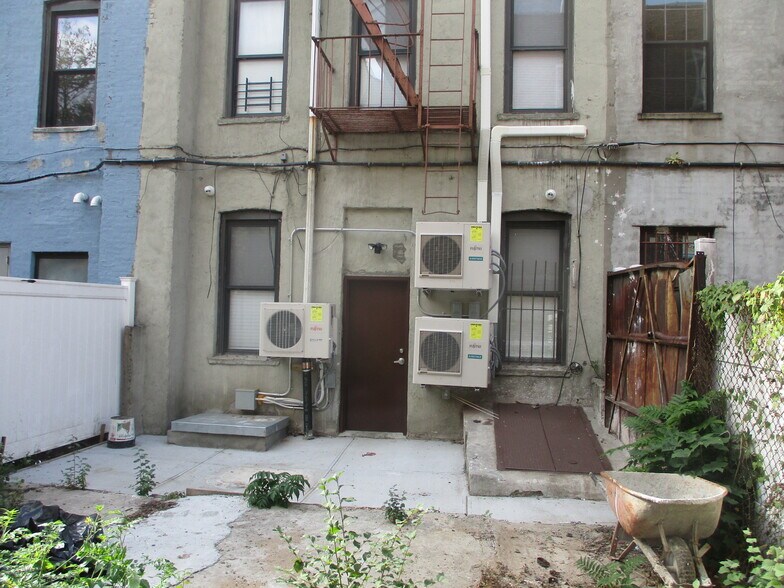 More Photos Of 249 Troy Ave, Brooklyn Storefront Retail Residential For Lease