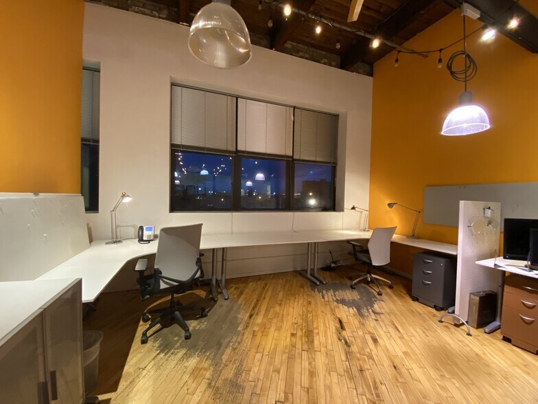 More Photos Of 1000 N Halsted St, Chicago Loft Creative Space For Lease