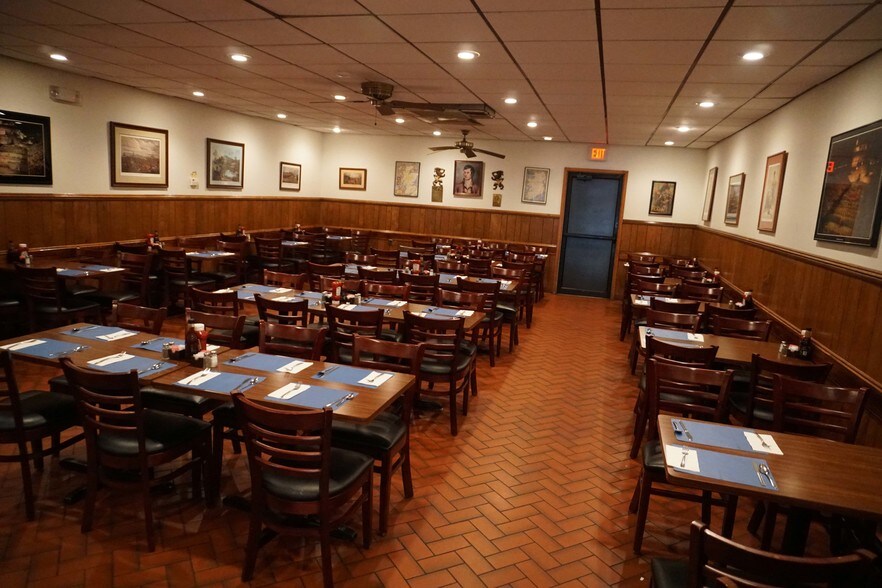 More Photos Of 208-212 Kearny Ave, Kearny Restaurant For Lease