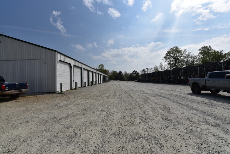 More Photos Of 187 Boone Creek Rd, Salem Specialty For Sale