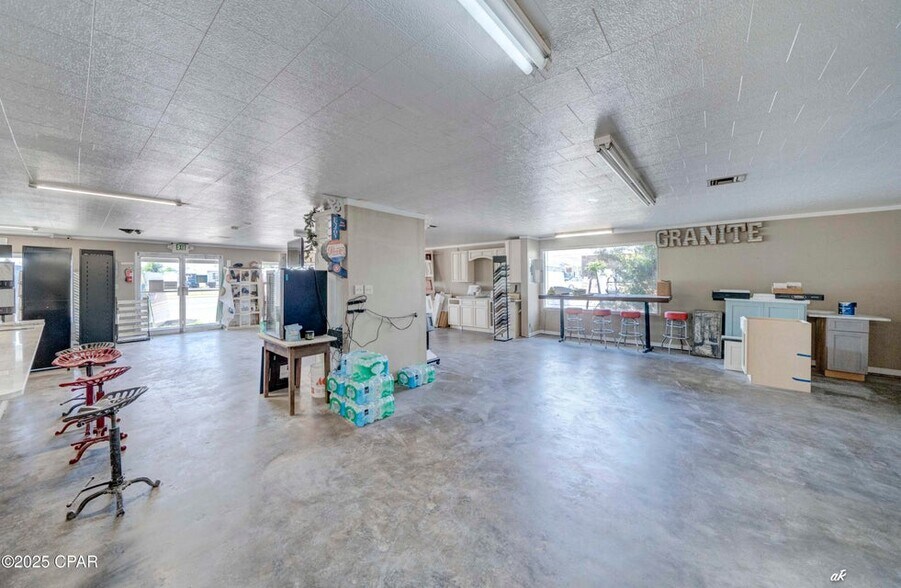 More Photos Of 2515 E 15th St, Panama City Freestanding For Sale