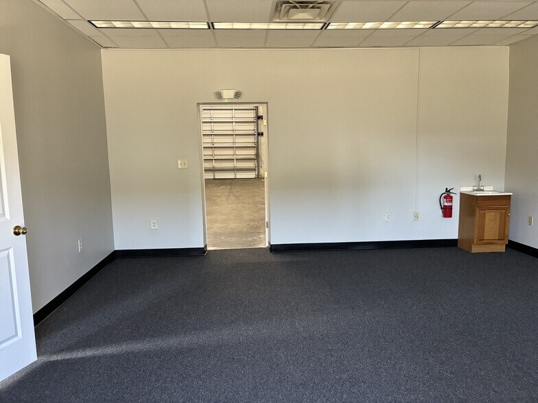 More Photos Of 131 Elliana Way, Summerville Unknown For Lease