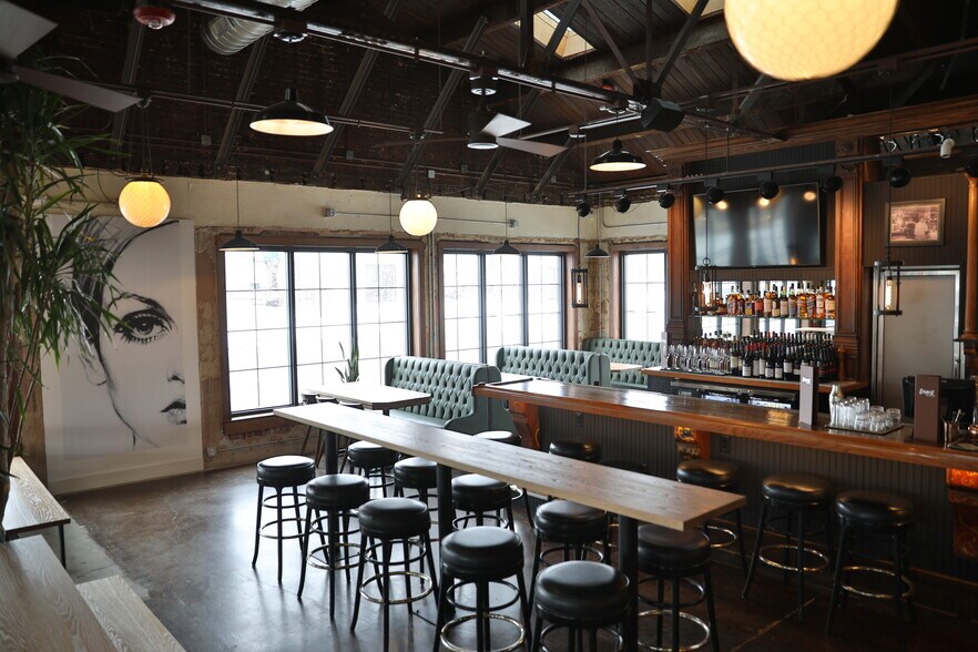 More Photos Of 2915 W 44th Ave, Denver Restaurant For Sale